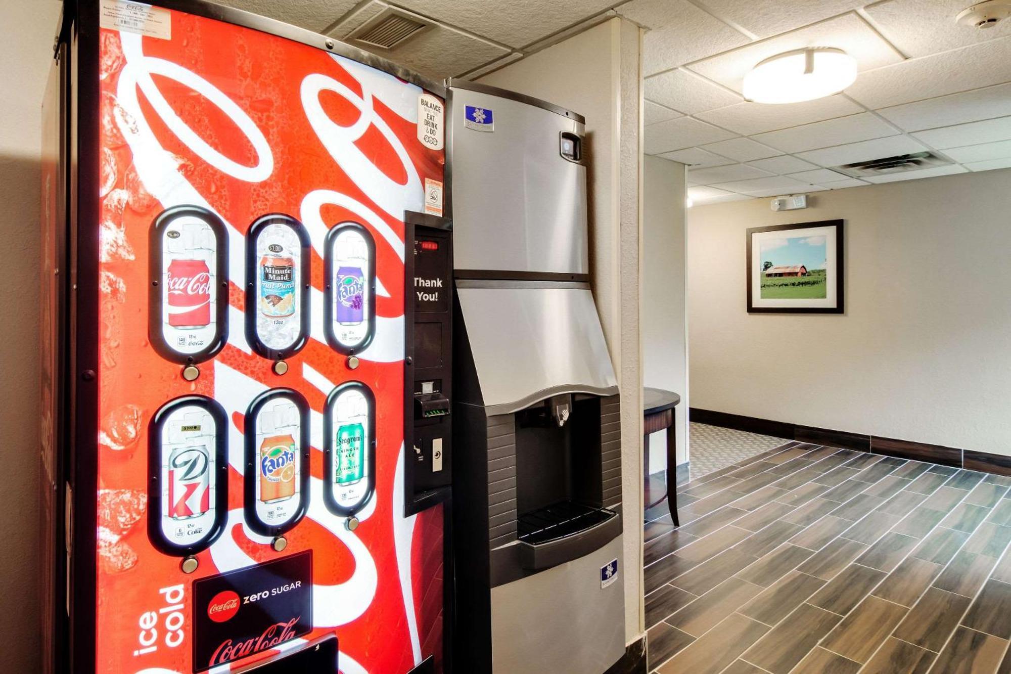 Comfort Inn Roswell-Dunwoody Экстерьер фото