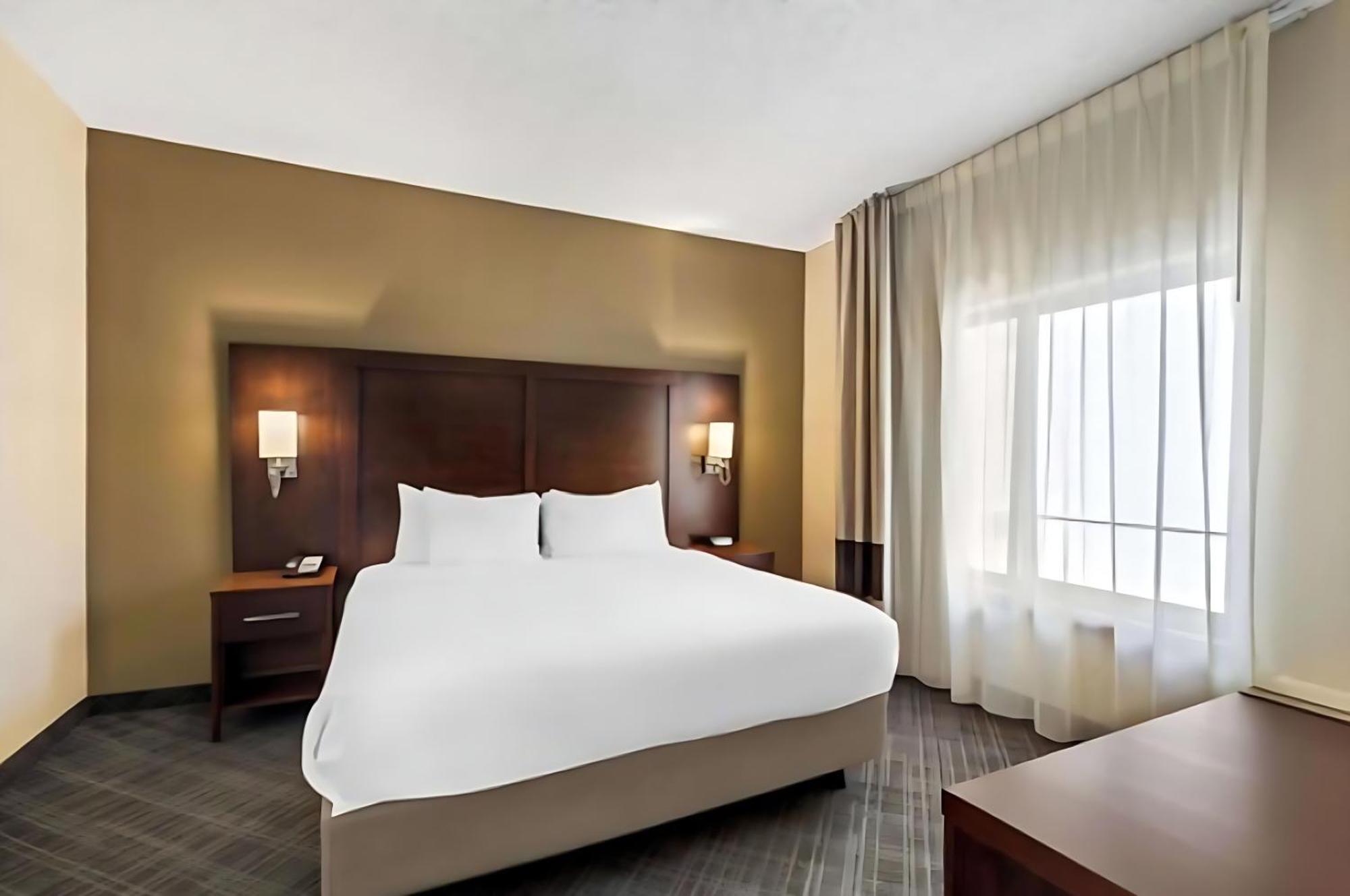 Comfort Inn Roswell-Dunwoody Экстерьер фото